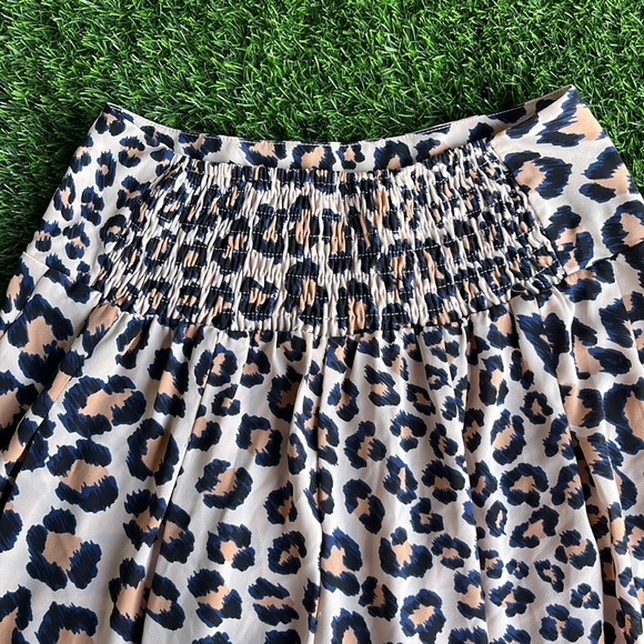 VICTORIAS SECRET Casual Leopard Print Pants size x small - Picture 10 of 11